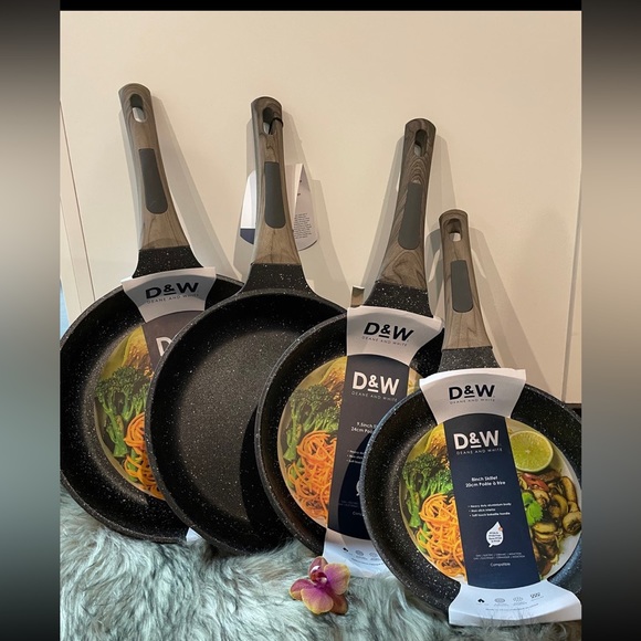 Other - D&W / Palm Skillet Set **Brand New!**